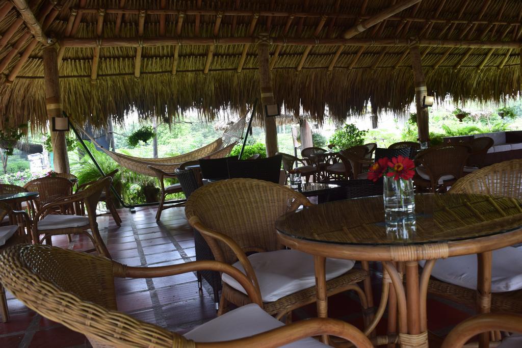 Palomino Breeze Hostal Exterior foto