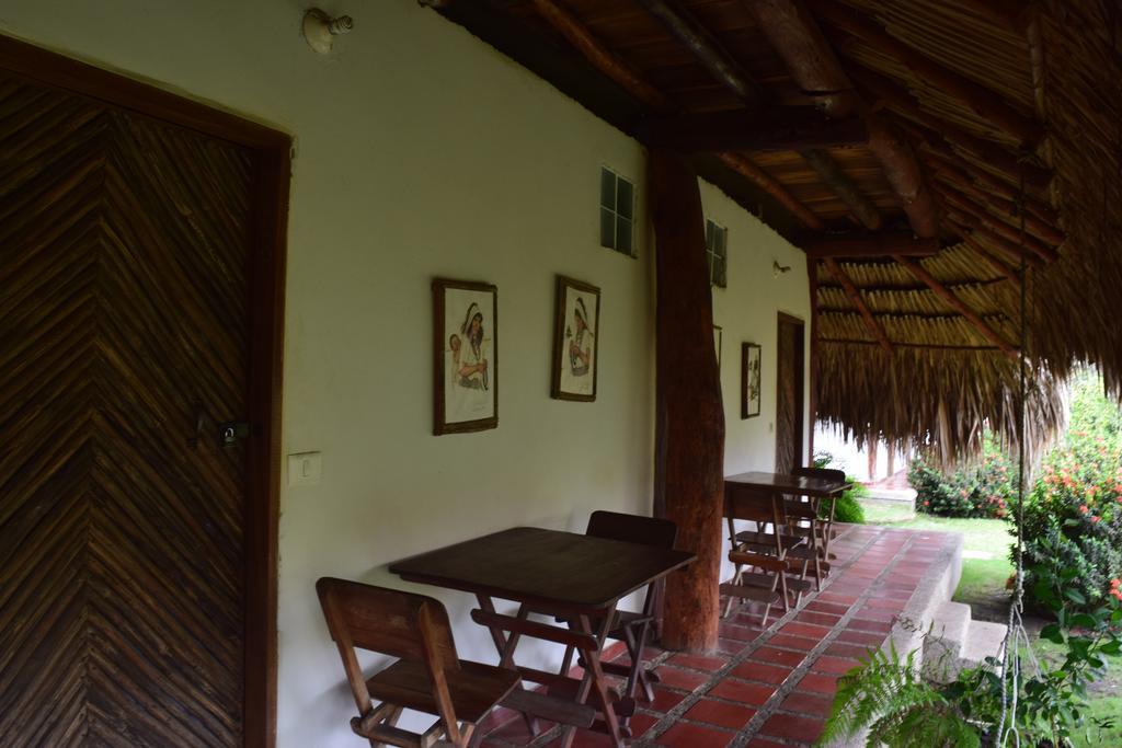 Palomino Breeze Hostal Exterior foto