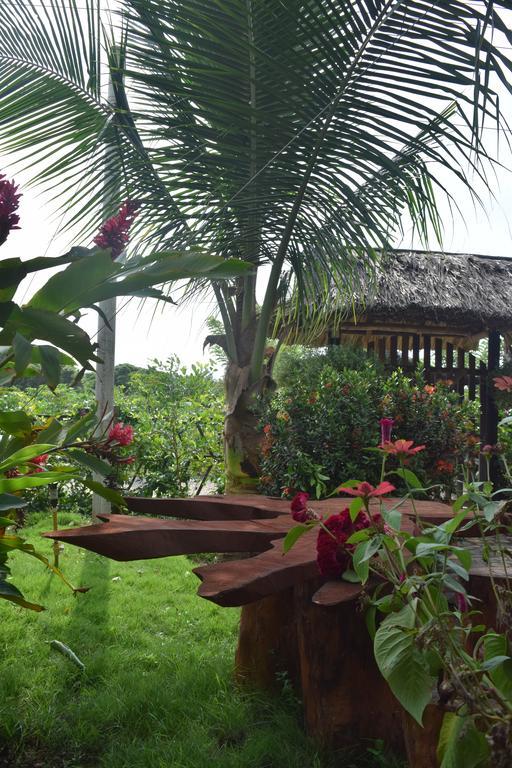 Palomino Breeze Hostal Exterior foto