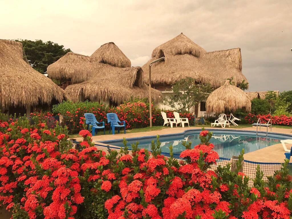Palomino Breeze Hostal Exterior foto