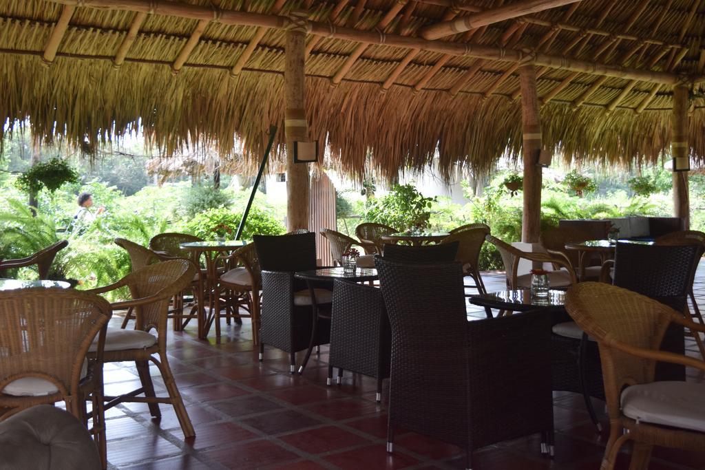 Palomino Breeze Hostal Exterior foto